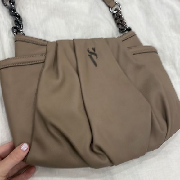 Vera Wang Handbags - Simply vera Wang purse/handbag the lux look beautiful drapery